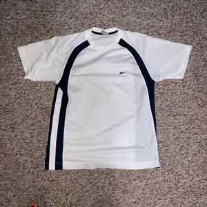 Nike men’s workout top!!!